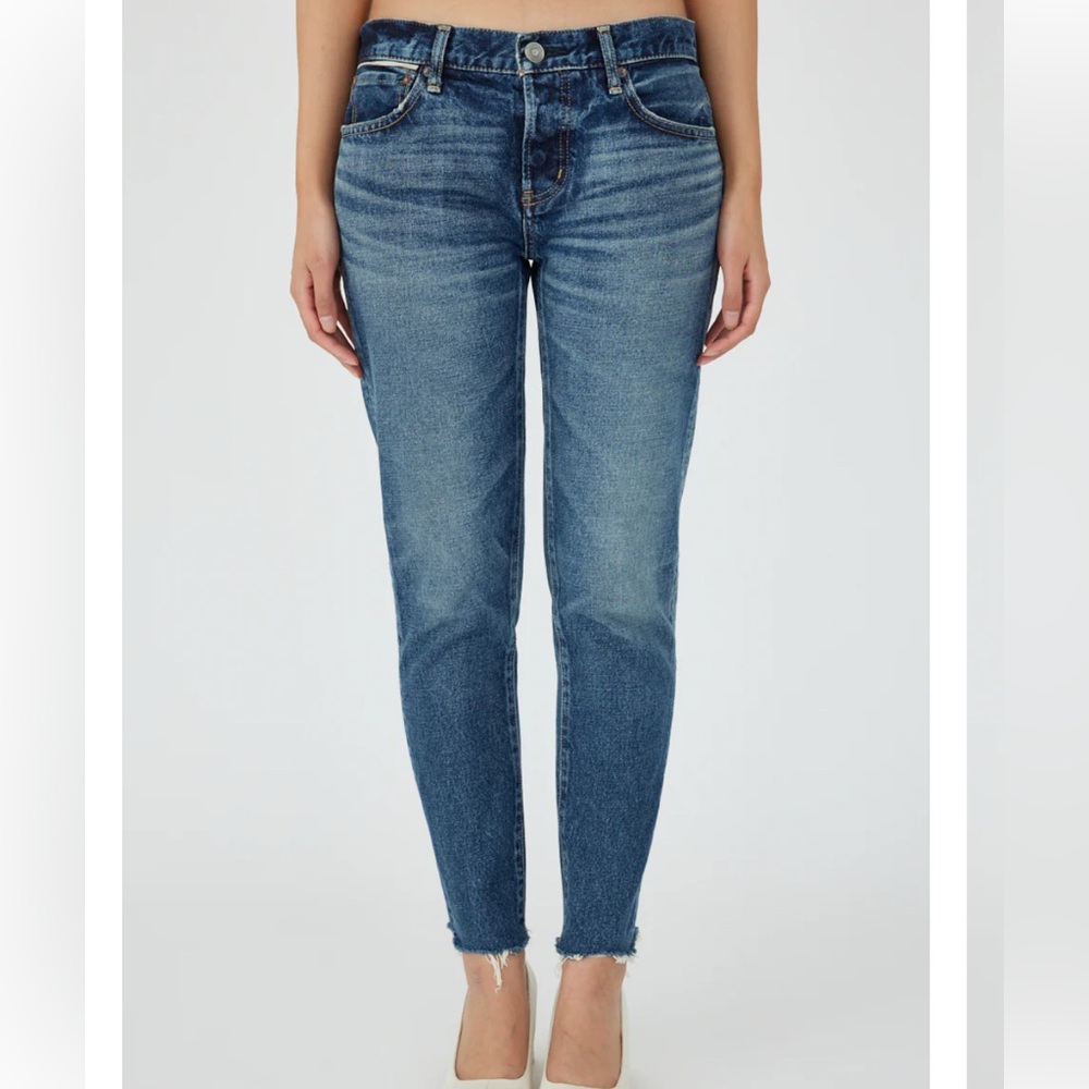 Moussy Velden Tapered Blue Jeans SIze 30
NWT